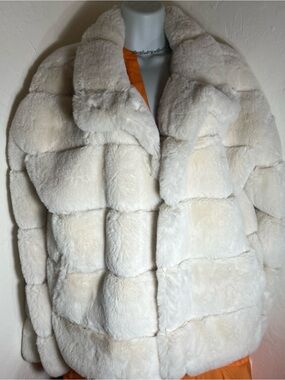 NVLT Ivory Plush Faux Fur  Jacket size 16 White Vegan